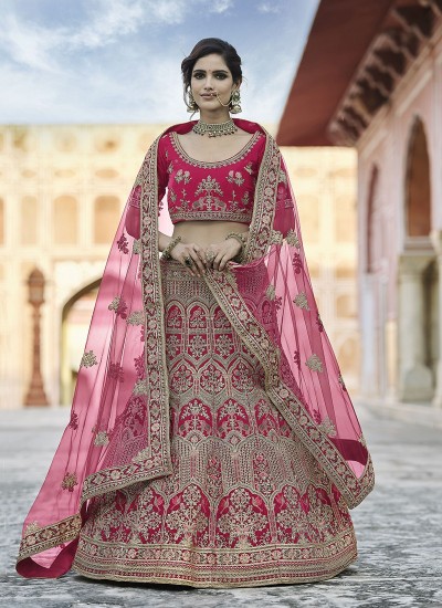 B2B Supplier of Bridal Lehengas for International Retail and Wholesale Markets in Surat