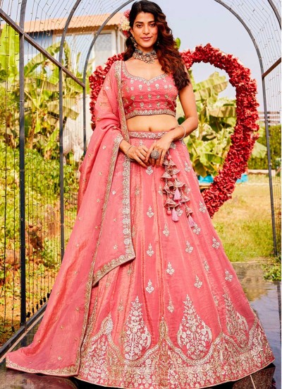 Buy Low Cost Party Wear Lehengas Bulk Deals for Retailers and Boutiques in Surat