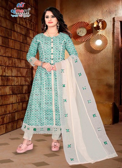 Comfortable Long Kurti Stylish Cuts Breathable Fabrics and Easy Care for Daily Wear in Surat