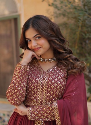 Direct Manufacturer Wholesale Gowns for Retailers Best Quality at Low Cost in Surat