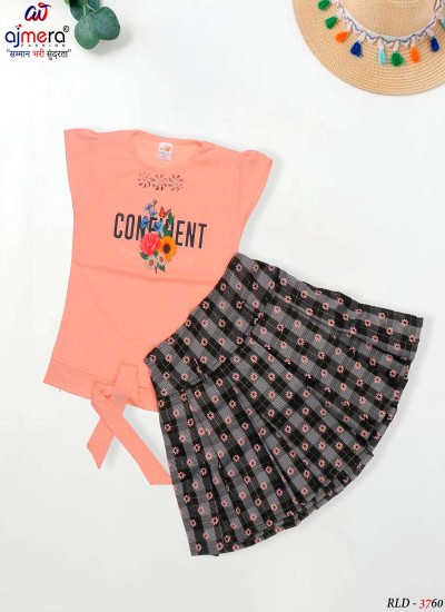 Exclusive Kids Clothing Designer Outfits in Timeless Colors and Modern Cuts in Kuwait