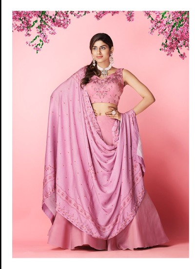 Get Designer Inspired Lehengas in Bulk from Manish Malhotra Style Wholesaler in Surat