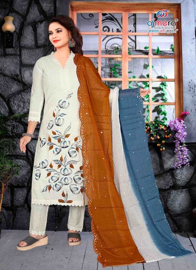 Hand Embroidered Lakhnavi Kurti Traditional Chikankari Craftsmanship in Cotton Georgette and Silk for Special Occasions in Surat