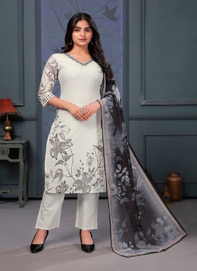 Handcrafted Chikankari Kurti for Women Pure Cotton Georgette Ethnic Wear Elegant Lucknowi Embroidery for Daily and Festive Use in Surat