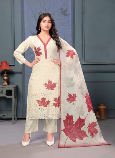 Handcrafted Chikankari Kurti for Women Pure Cotton Georgette Ethnic Wear Elegant Lucknowi Embroidery for Daily and Festive Use in Surat