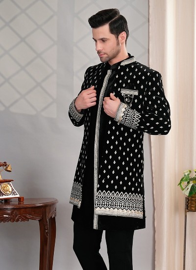 Latest Indo Western Catalogs Online for Wholesale Buyers in Surat