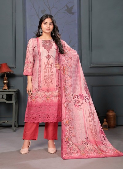 Pakistani Lawn Suit for Women Lightweight and Embroidered Traditional Wear in Surat