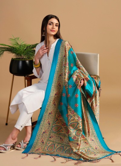 Retail Ready Traditional Silk Dupattas Buy in Bulk Today in Surat