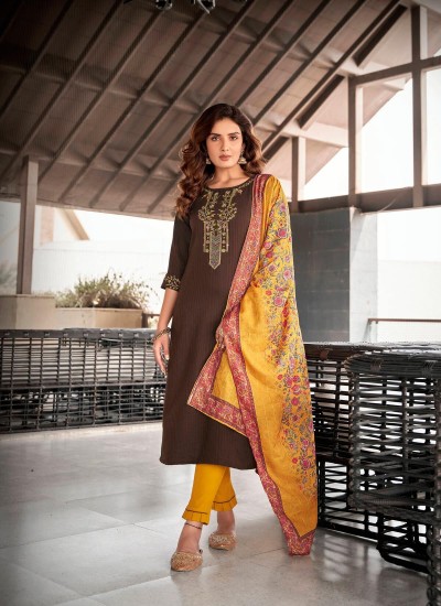 Traditional Artisan Kurti Intricate Handwork with Embroidery and Beads for Special Occasions in Surat