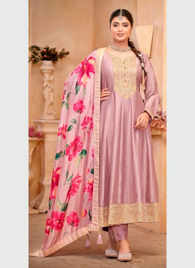 Versatile Dress Fabrics Top Trending Materials for Every Occasion in Surat