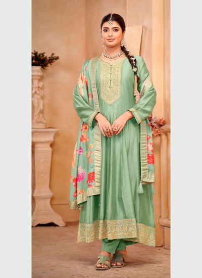 Versatile Dress Fabrics Top Trending Materials for Every Occasion in Surat