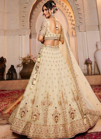 Wholesale Bridal Wedding Lehengas Premium Fabrics Exquisite Embroidery Factory Direct Bulk Deals in Surat